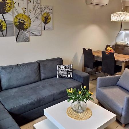 Holiday Apartman Sarvar Luaran gambar