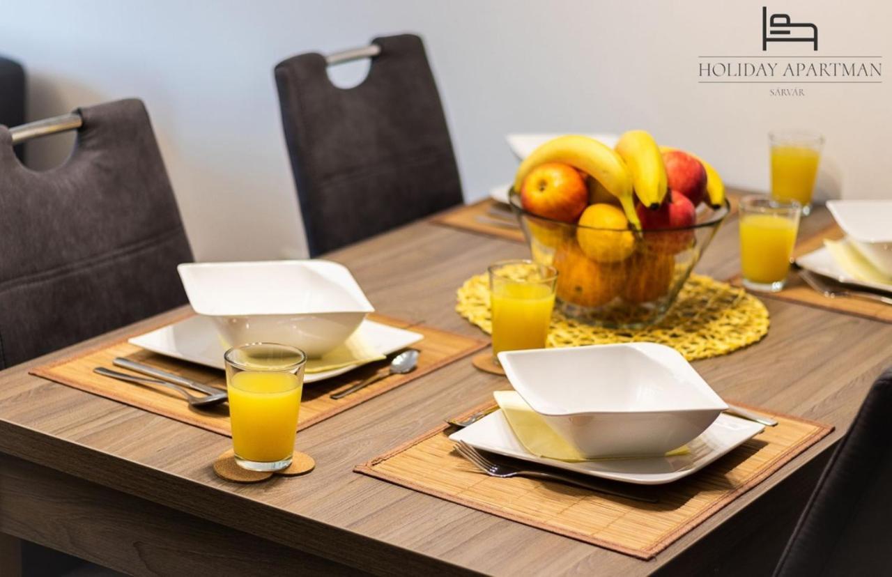 Holiday Apartman Sarvar Luaran gambar