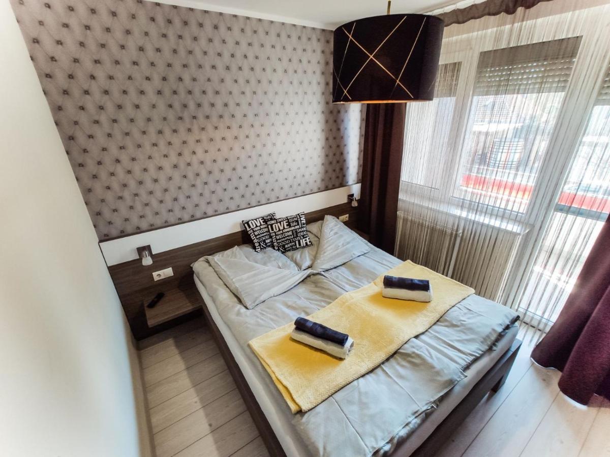 Holiday Apartman Sarvar Luaran gambar