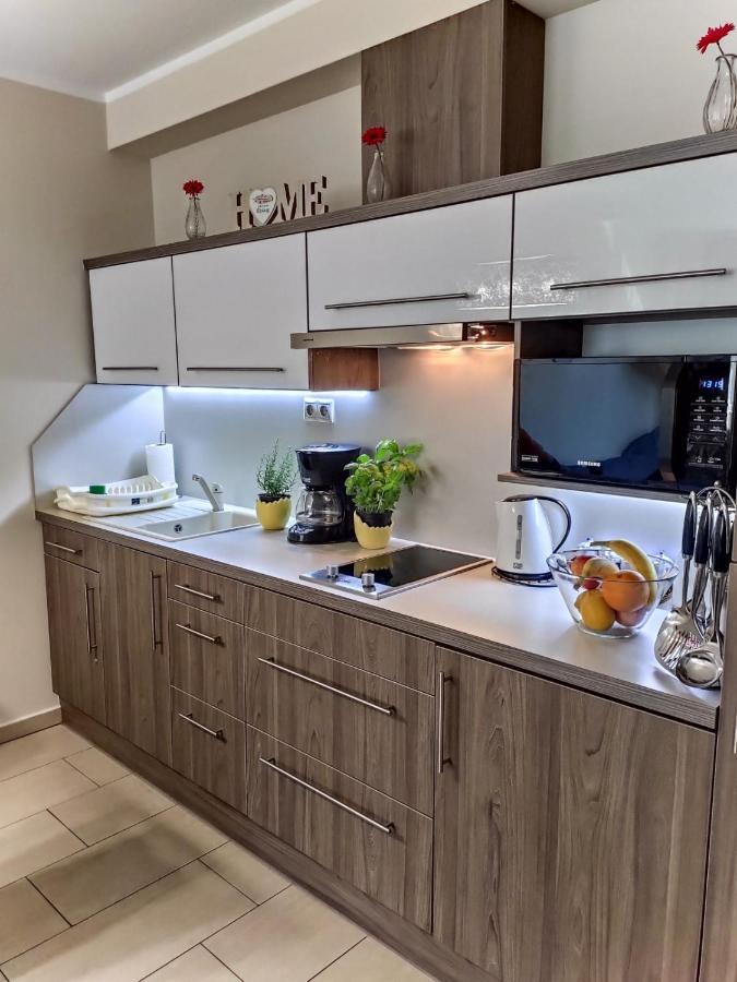 Holiday Apartman Sarvar Luaran gambar