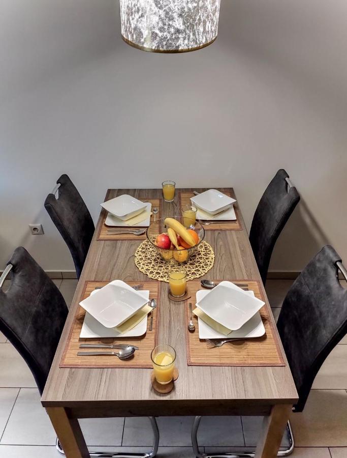Holiday Apartman Sarvar Luaran gambar